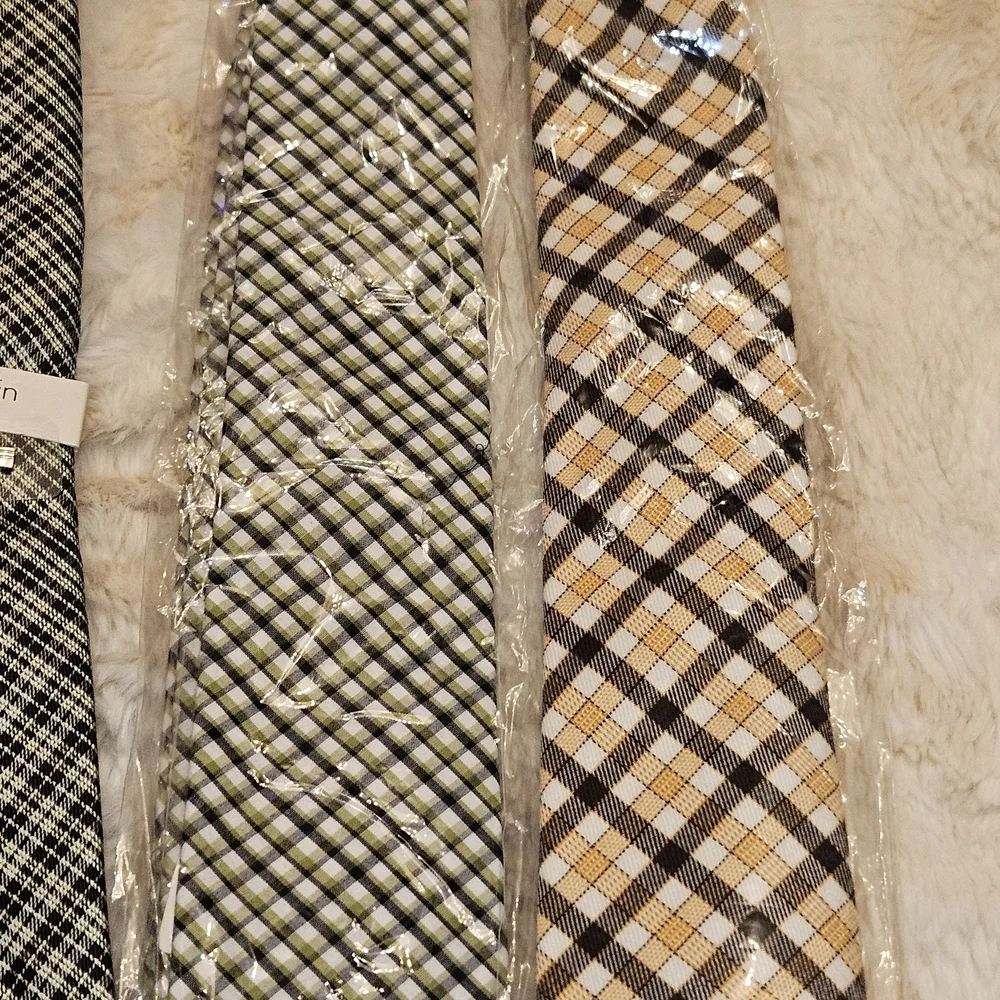 Lot Of 6 Men Slim/Skinny/Slim Ties - Brands: Calvin Klein Peguin The Tie Bar